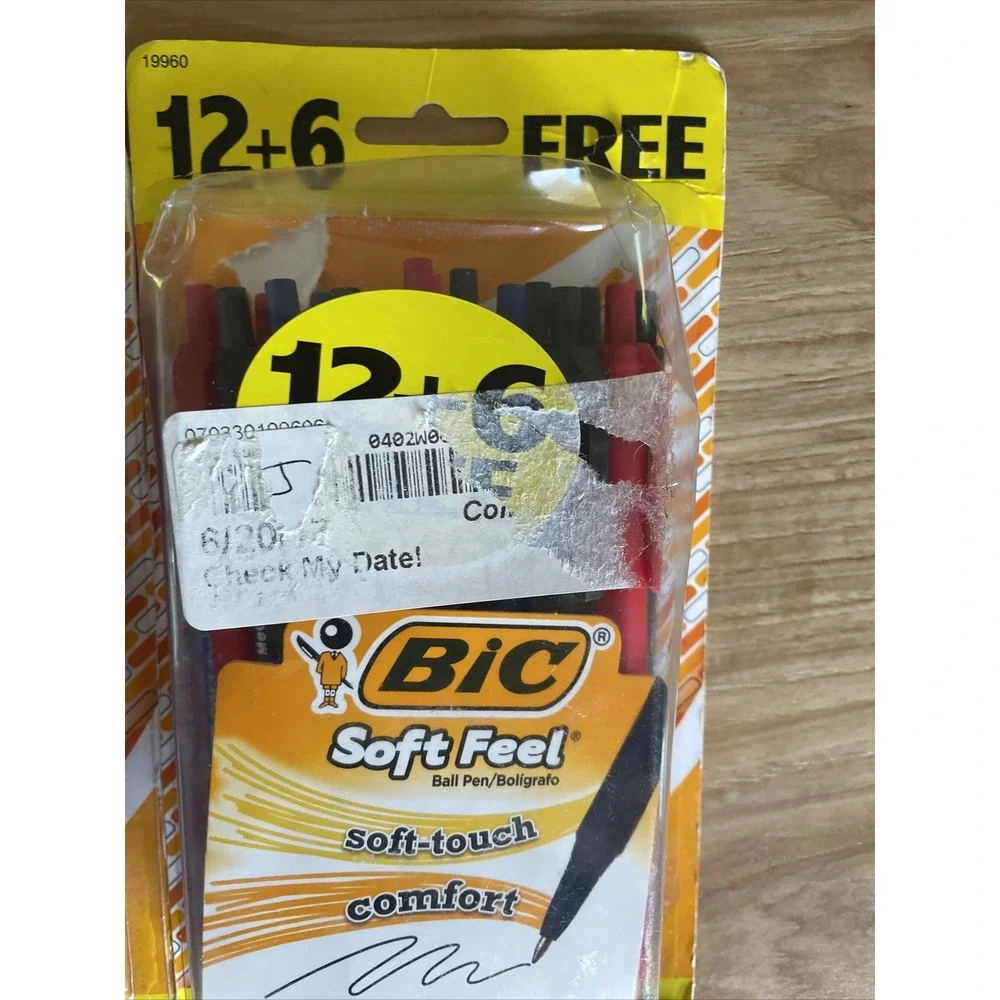 2 BIC Soft Feel Retractable Multi Color 18 Pack Ballpoint Pens 1.0mm Missing 1